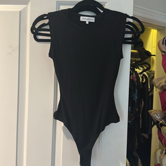 WEWOREWHAT Rib Jersey Scoop Neck Bodysuit Black Size S - Picture 4 of 6